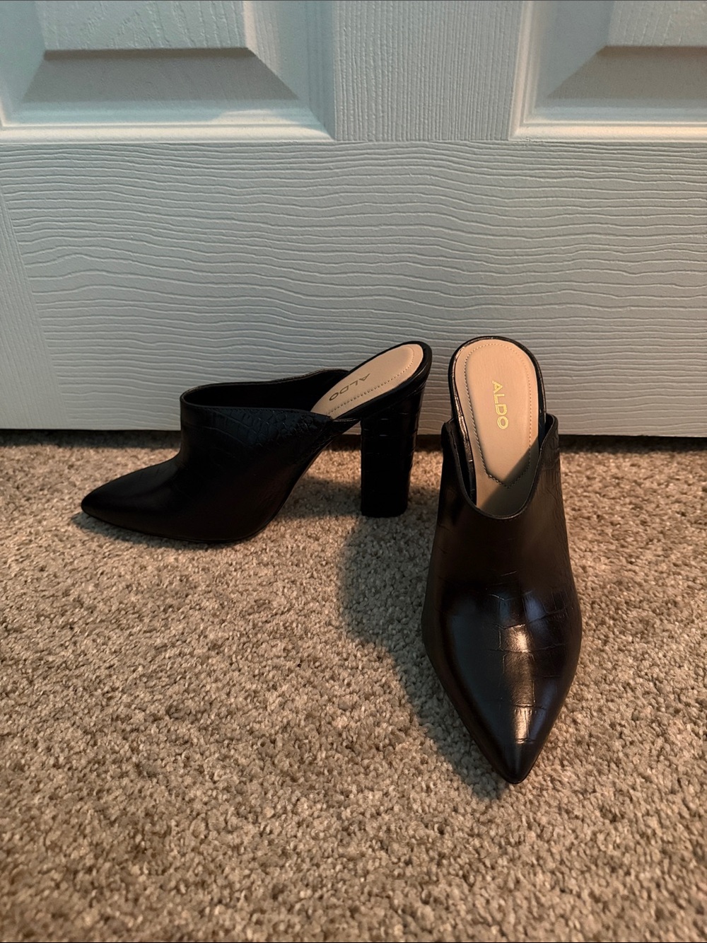 ALDO Black Croc-Embossed Pointed-Toe Mule Heels